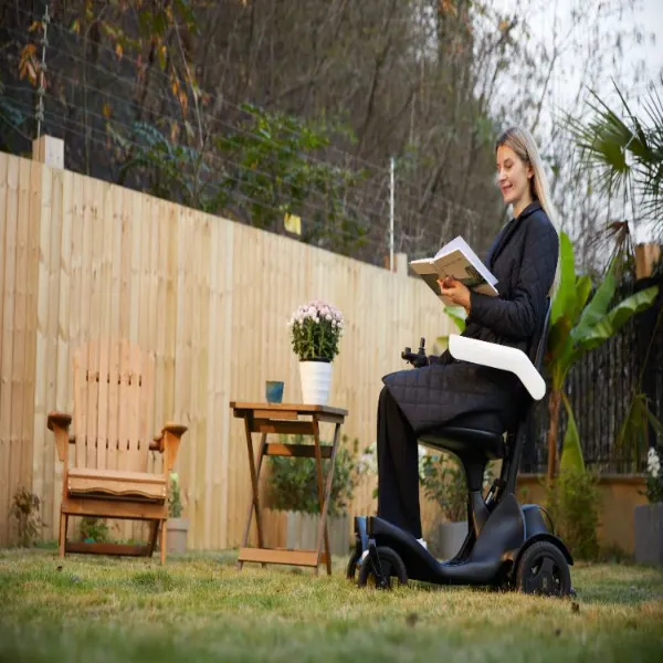 electric wheelchair vs scooter2